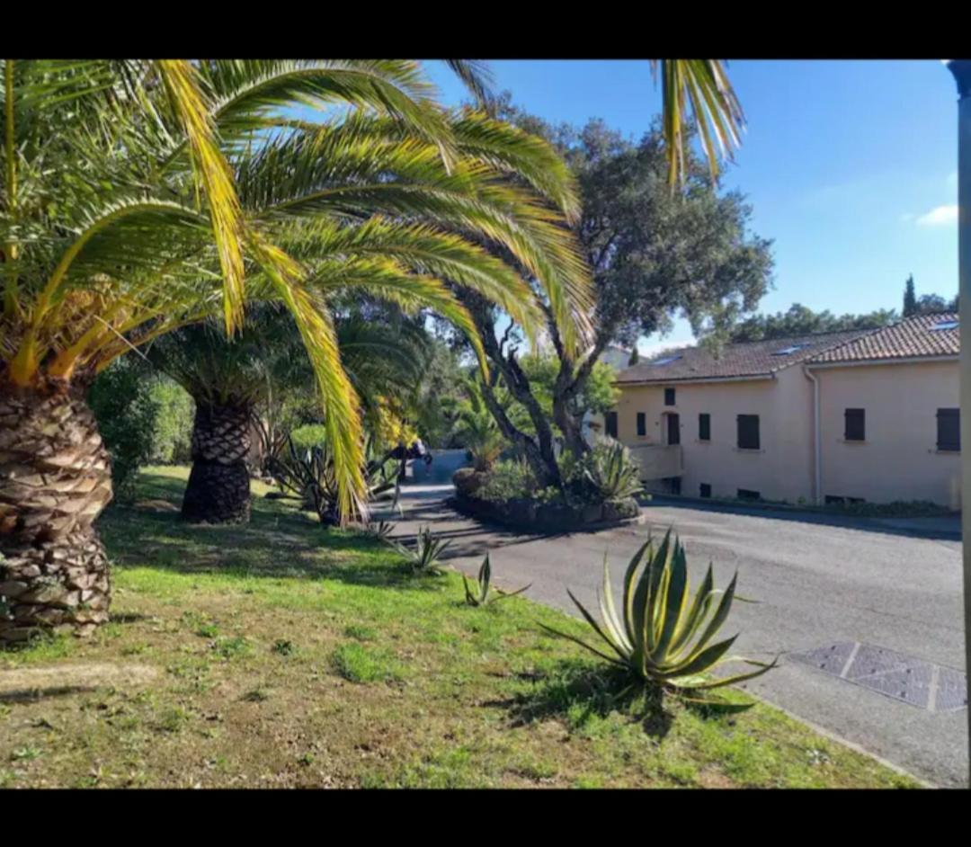 Location Dans Residence Calme, Proche Mer Cavalaire-sur-Mer Eksteriør billede